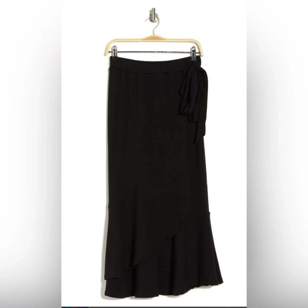 GO COUTURE Women’s Faux Black Wrap Midi Skirt NWOT Size Large